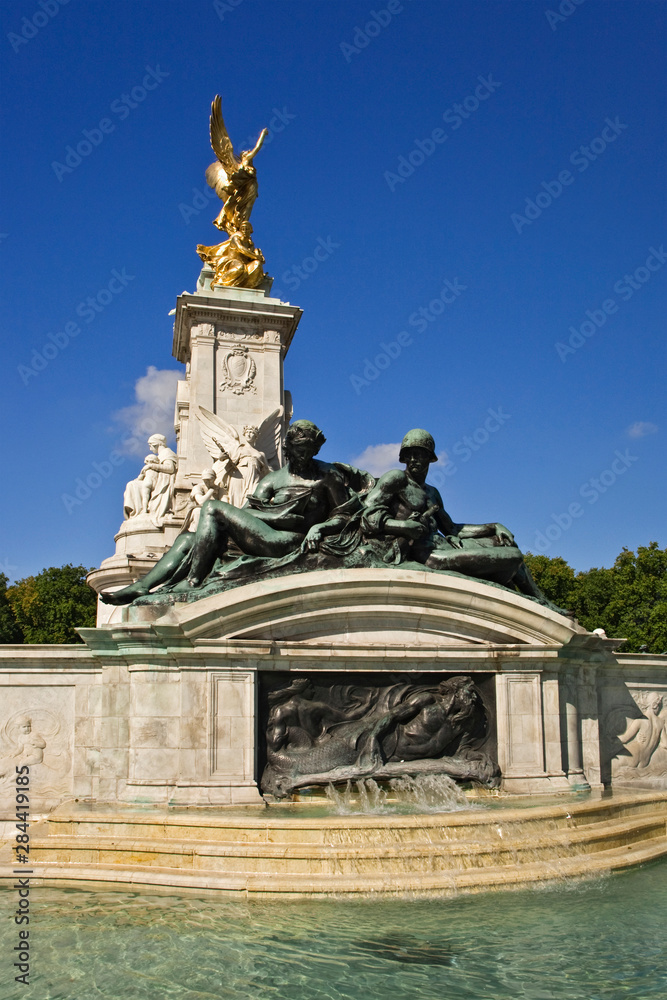 Great Britain, London. Fountain at St. James's Park near Buckingham Palace. 
