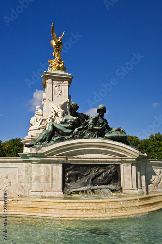 Great Britain, London. Fountain at St. James's Park near Buckingham Palace. 