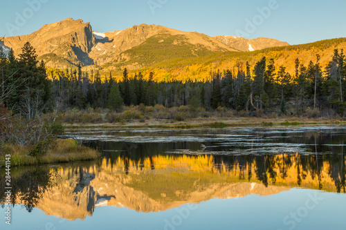 USA, Colorado, Rocky Mountain National Park. Autumn landscape with Sprague Lake. Credit as: Cathy & Gordon Illg / Jaynes Gallery / DanitaDelimont.com