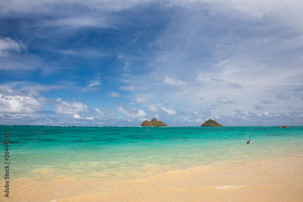 USA, Hawaiian Islands, Oahu, Lanikai Beach and Islands in Background