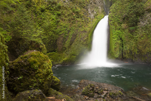 USA  Oregon. Wahclella Falls in Columbia River Gorge. 