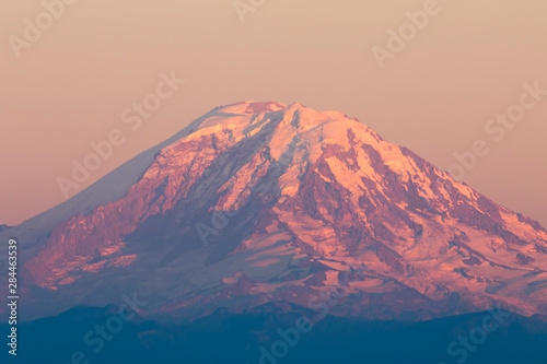 Washington State  Seattle  Mount Rainier at sunset  view of north side from Kerry Park