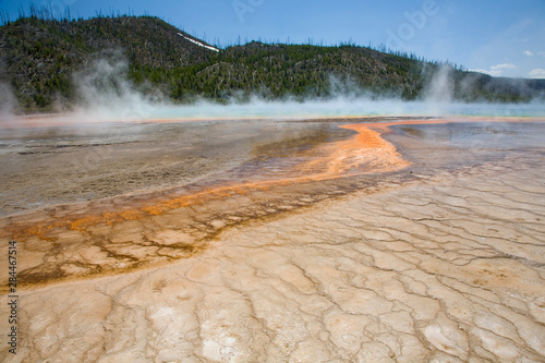 WY, Yellowstone National Park, Midway Geyser Basin, Grand Prismatic Spring