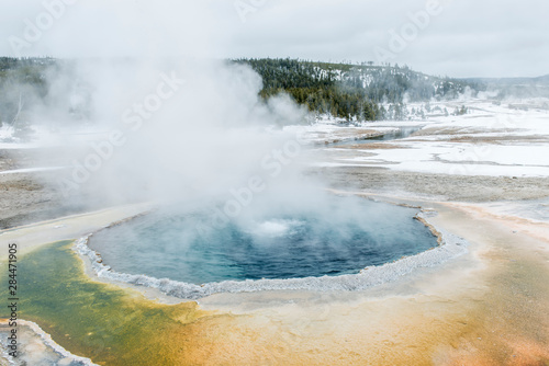 USA, Wyoming, Yellowstone National Park, Crested Pool