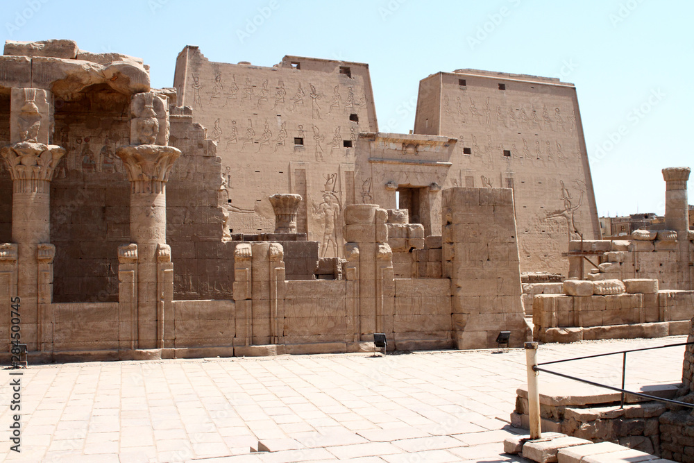 Keops, chefren, mykerinos obelisk, Hatshepsut, Karnak, horus, Abu Simbel, Rameses