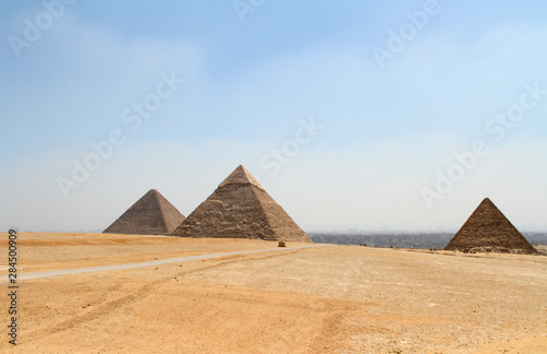 Keops  chefren  mykerinos obelisk  Hatshepsut  Karnak  horus  Abu Simbel  Rameses