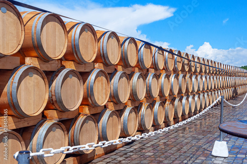 Tableau sur toile Wooden barrels for wine.