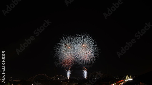 日本の夏祭り　おいでん花火大会