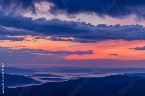 Mgły z połoniny Bieszczady © wedrownik52