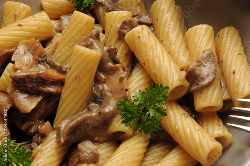 Tortiglioni ai funghi ft8107_0337 Pasta photo