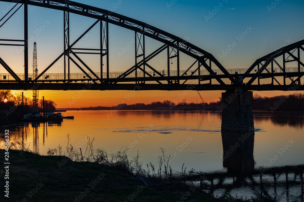 Clinton Presidential Park Bridge at sunrise Clinton Presidential Park Bridge at sunrise