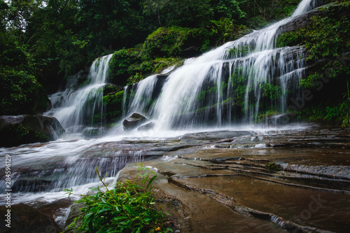 Fototapeta Naklejka Na Ścianę i Meble -  Tat Wimarn Thip Waterfall,bueng kan province,thailand