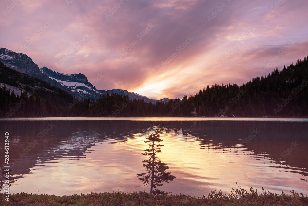 Fototapeta premium Mountains lake