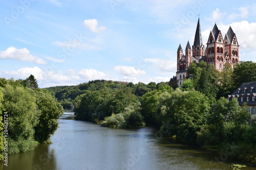 Lahn mit Limburger Dom photo