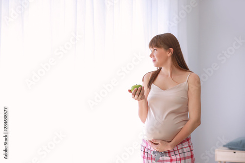 Beautiful pregnant woman wi...
