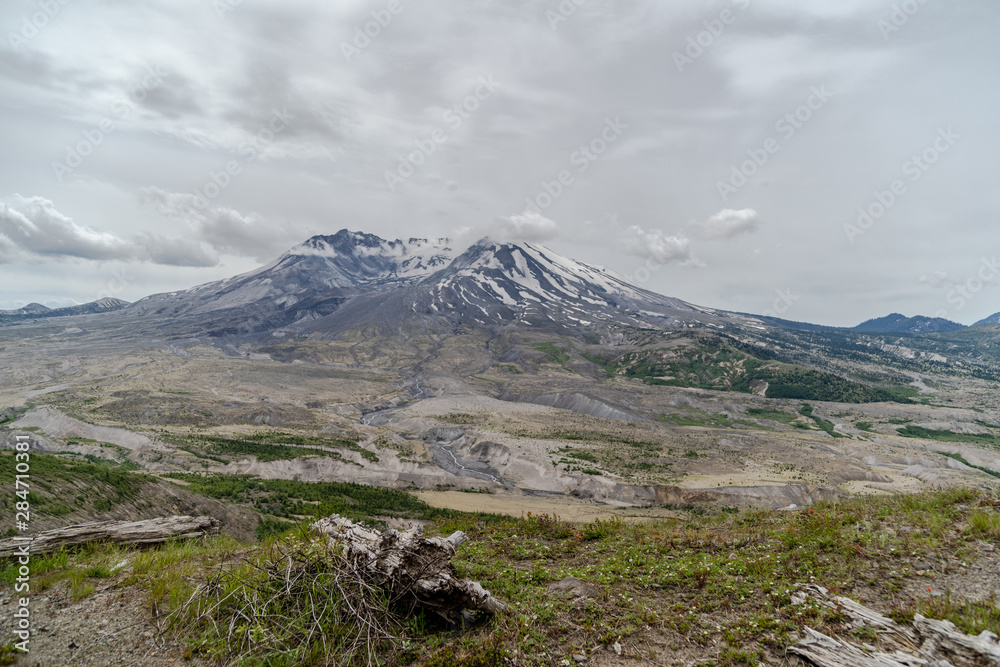 Fototapeta premium view of mountains