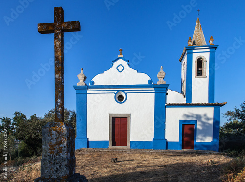 Evora (Portugal) - Eglise pittoresque photo