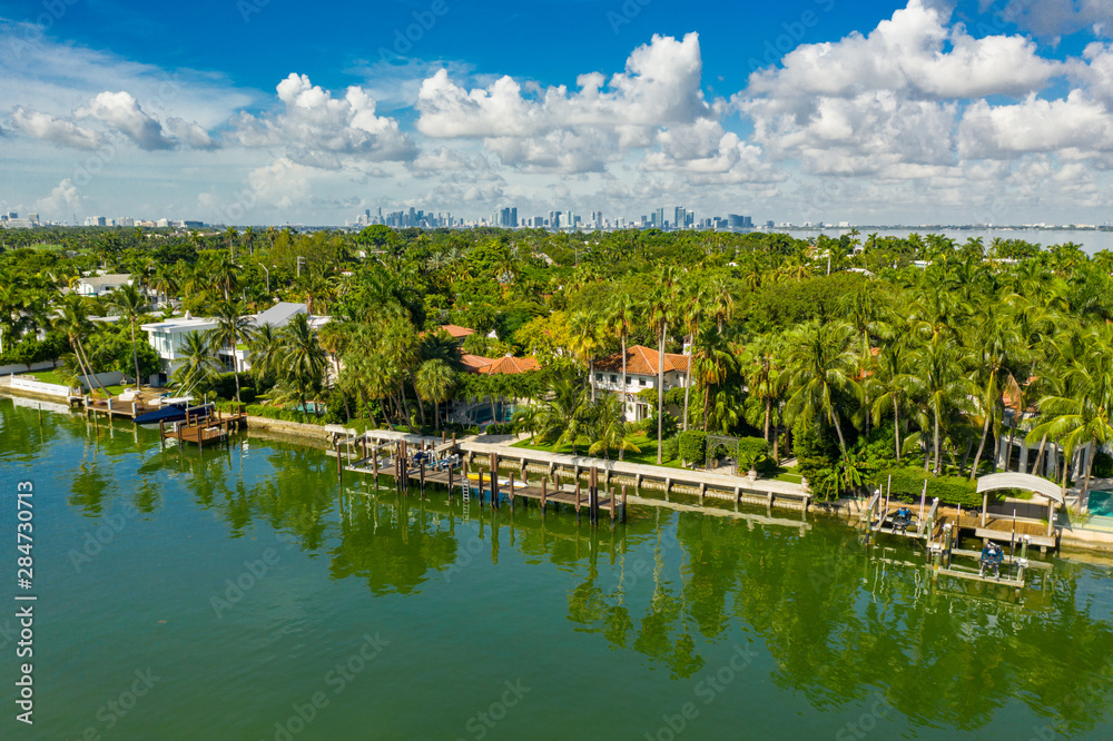 Fototapeta premium Drone photography Miami Beach FL