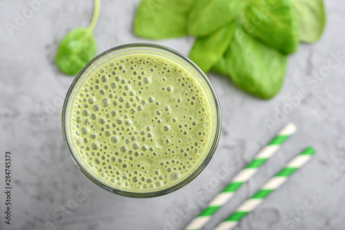 Green smoothie with spinach or avocado