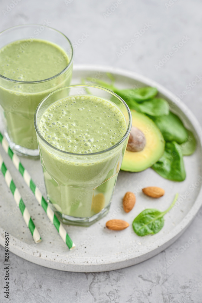 Green smoothie with spinach and avocado Green smoothie with spinach and avocado