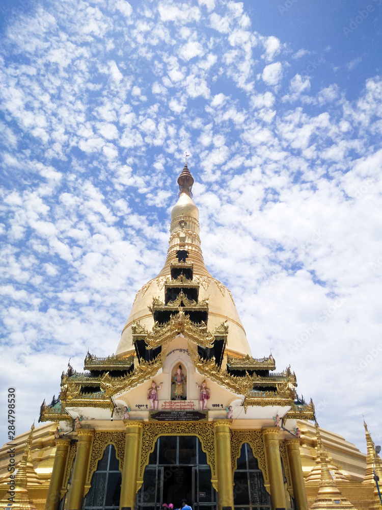 Fototapeta premium Shwedagon Pagoda. Yangon, Myanmar (Burma)., Shwedagon Pagoda Temple in Yangon, Myanmar - Burma.