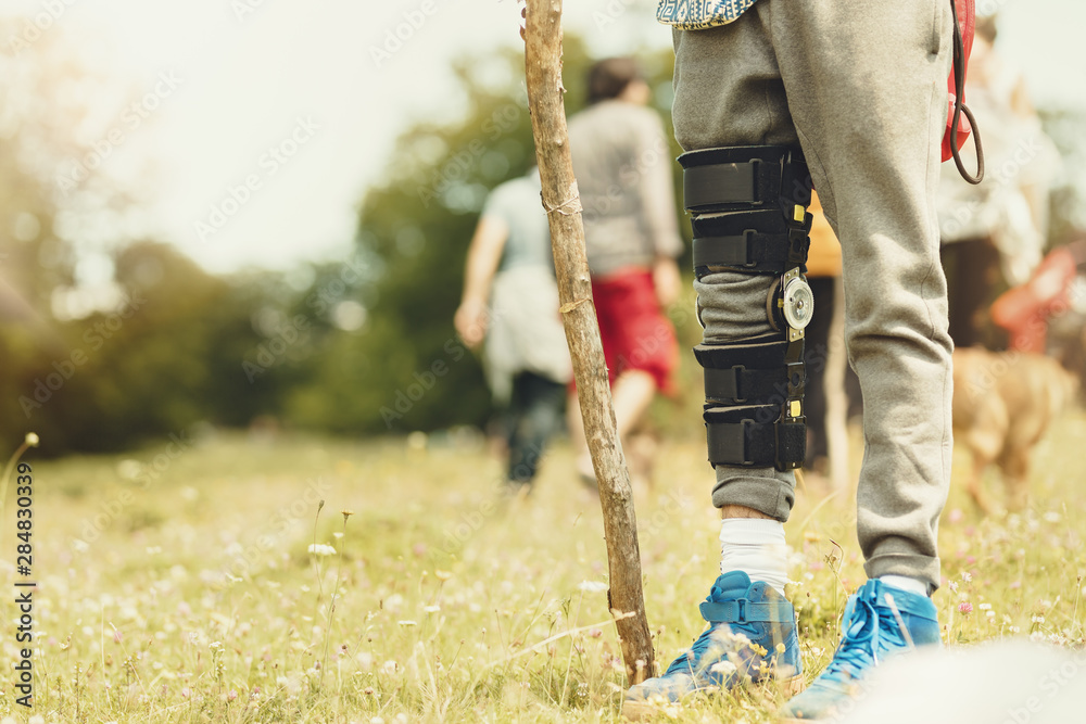 Fusion Knee Brace DYNAMIC KNEE BRACE controls flexion degree of the