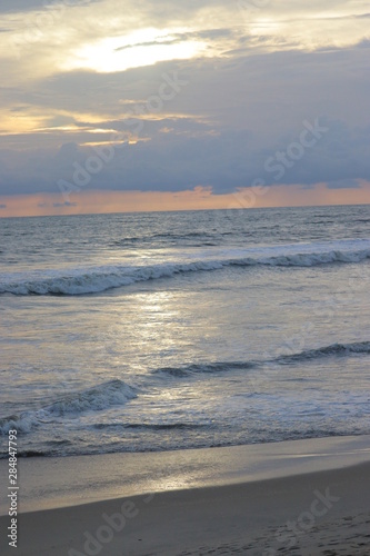 Waves in the beach in a cool day © AMRUTH