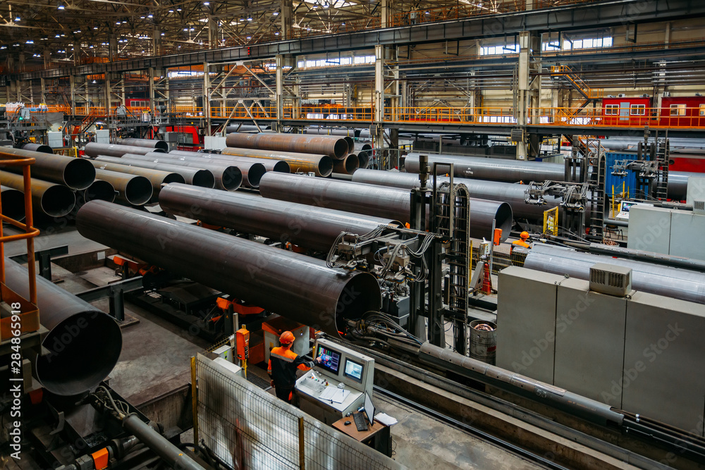 Steel pipe manufacturing by internal seam welding Steel pipe manufacturing by internal seam welding