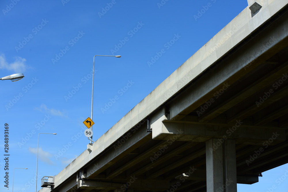 The structure of the expressway entrances and exits of main roads in Thailand The structure of the expressway entrances and exits of main roads in Thailand