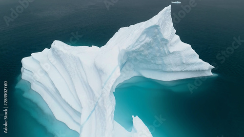 Fototapeta Naklejka Na Ścianę i Meble -  Nature ice sea icebergs