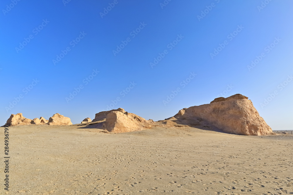 Fototapeta premium Ruins of the Tibetan fort-ancient town of Miran. Ruoqiang county-Xinjiang-China-0419