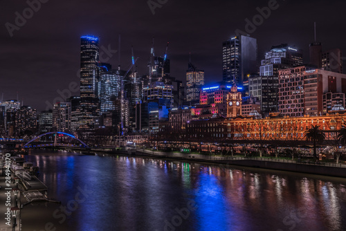 Melbourne River front at night © Hans