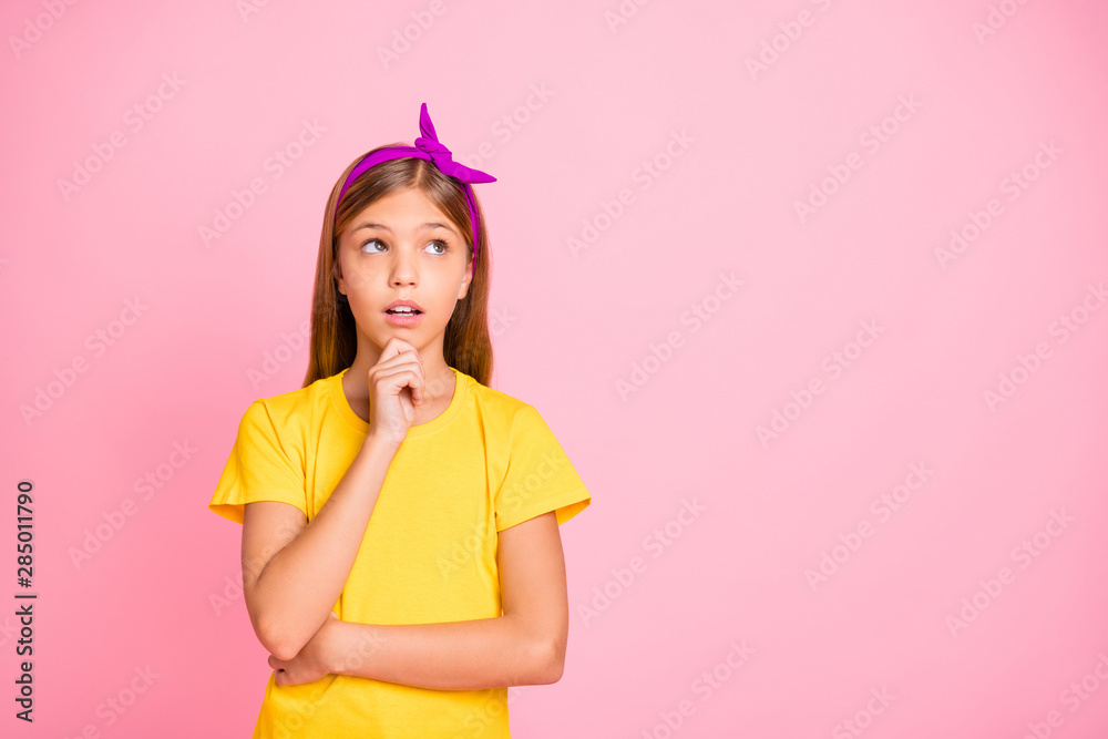 Close-up portrait of her she nice-looking attractive pretty shine winsome pre-teen girl scientist wearing yellow tshirt finding good right solution isolated over pink pastel background Close-up portrait of her she nice-looking attractive pretty shine winsome pre-teen girl scientist wearing yellow tshirt finding good right solution isolated over pink pastel background