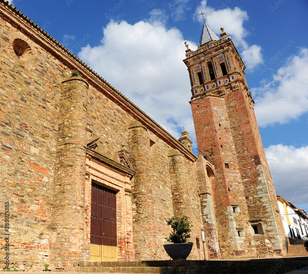 Φωτογραφία Church of the Assumption (Asunción) in Zalamea la Real a village in the province