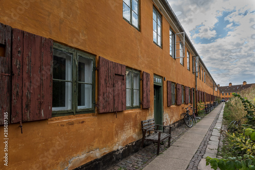 Fototapeta Naklejka Na Ścianę i Meble -  Nyboder, old houses built by the danish king Christian IV in 1631, Copenhagen
