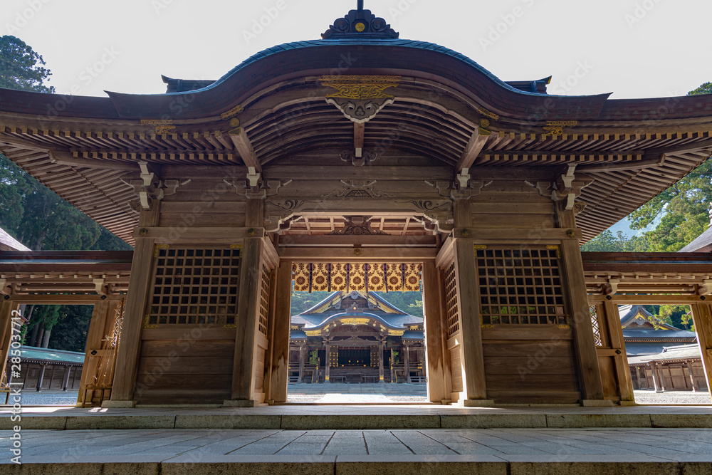 Fototapeta premium 新潟 弥彦神社 随神門