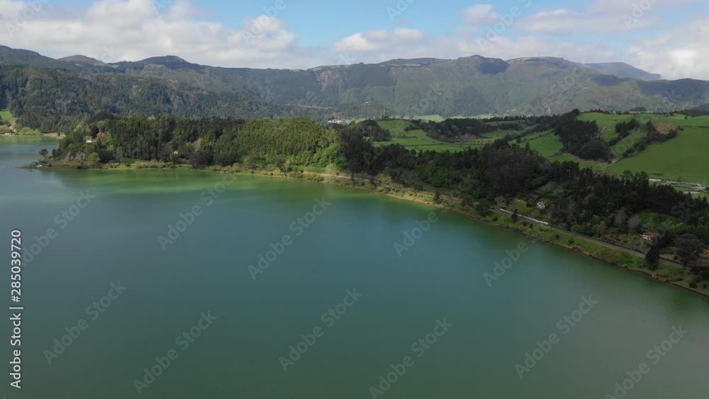 Azoren au der Luft - Sao Miguel: Stadt Furnas, Seen und Landschaften aus der Luft Azoren au der Luft - Sao Miguel: Stadt Furnas, Seen und Landschaften aus der Luft