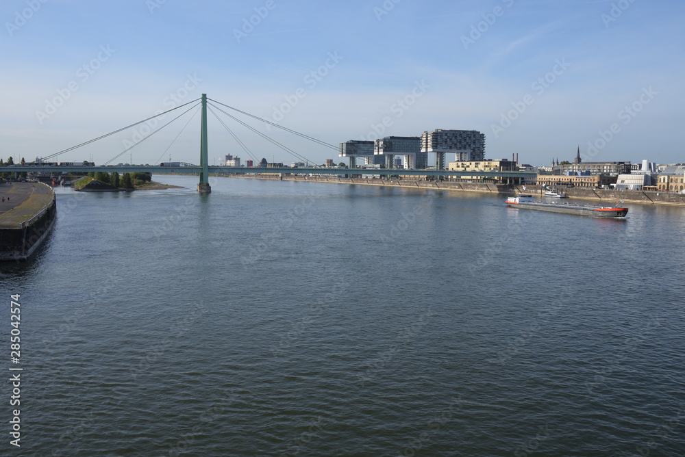 Severinsbrücke und die Kranhäuser Severinsbrücke und die Kranhäuser