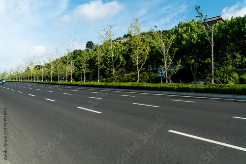 Highway and lush forests outdoors, Qingdao, China © onlyyouqj