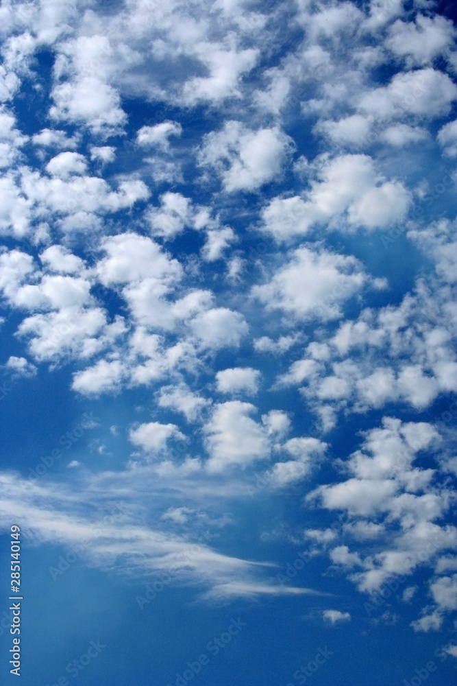 Obraz premium clouds at sky as background