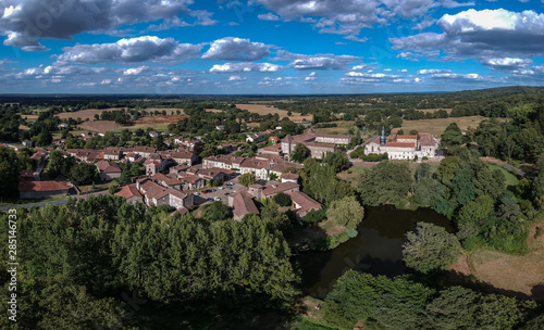 Mortemart (Haute-Vienne, France) - Plus beau village de France - Vue aérienne