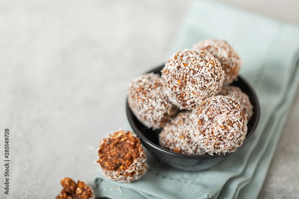 Energy bites for raw vegan diet , no bake Energy bites for raw vegan diet , no bake