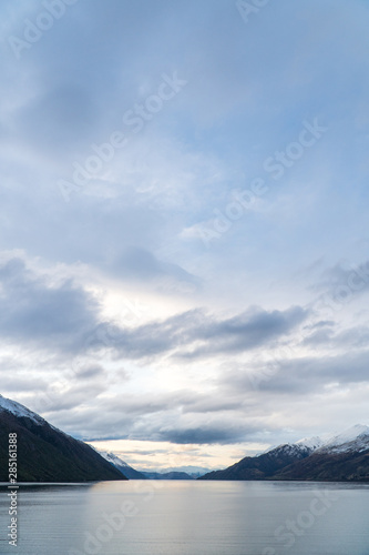 Canvas Print Blue Sky and lake in New Zealand