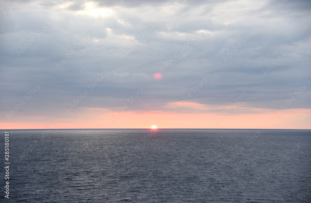 Fototapeta premium Beautiful sunrise over the Atlantic Ocean. 