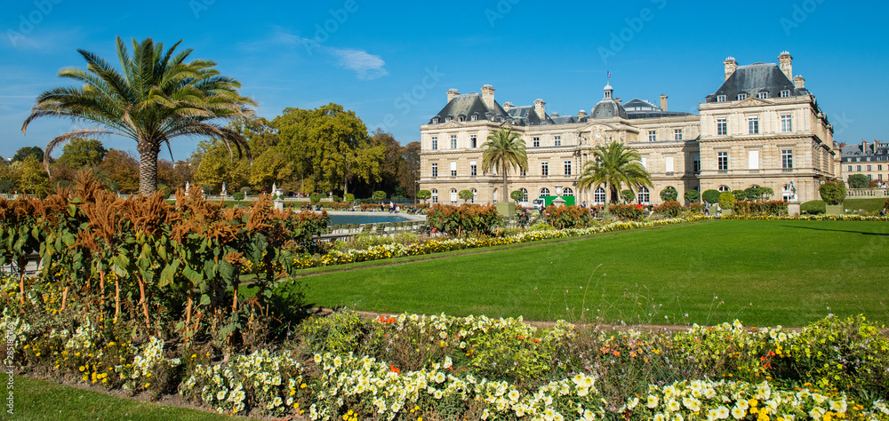 Fototapeta premium Luxembourg Garden Jardin du Luxembourg Paris, France