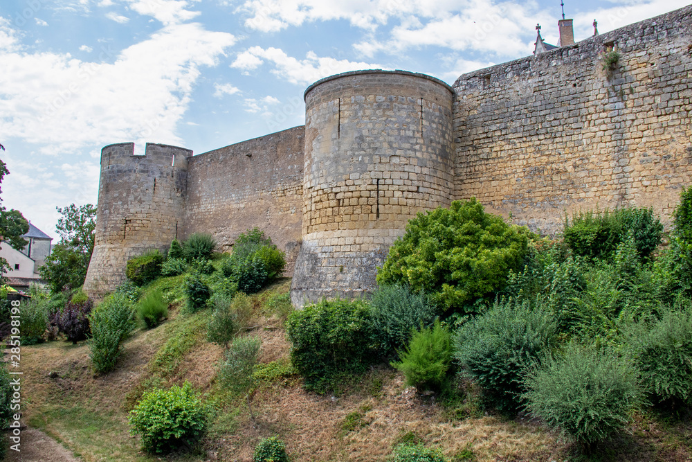 Montreuil-Bellay. Mur d'enceinte du château. Maine-et-Loire. Pays de Loire