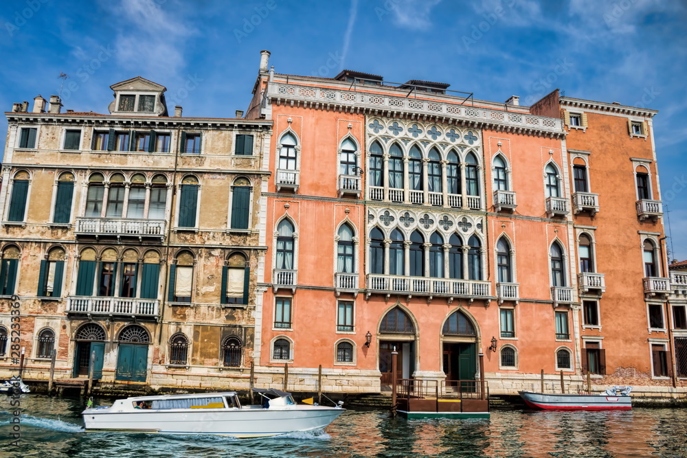 Fototapeta premium palazzo pisani moretta am canal grande in venedig, italien