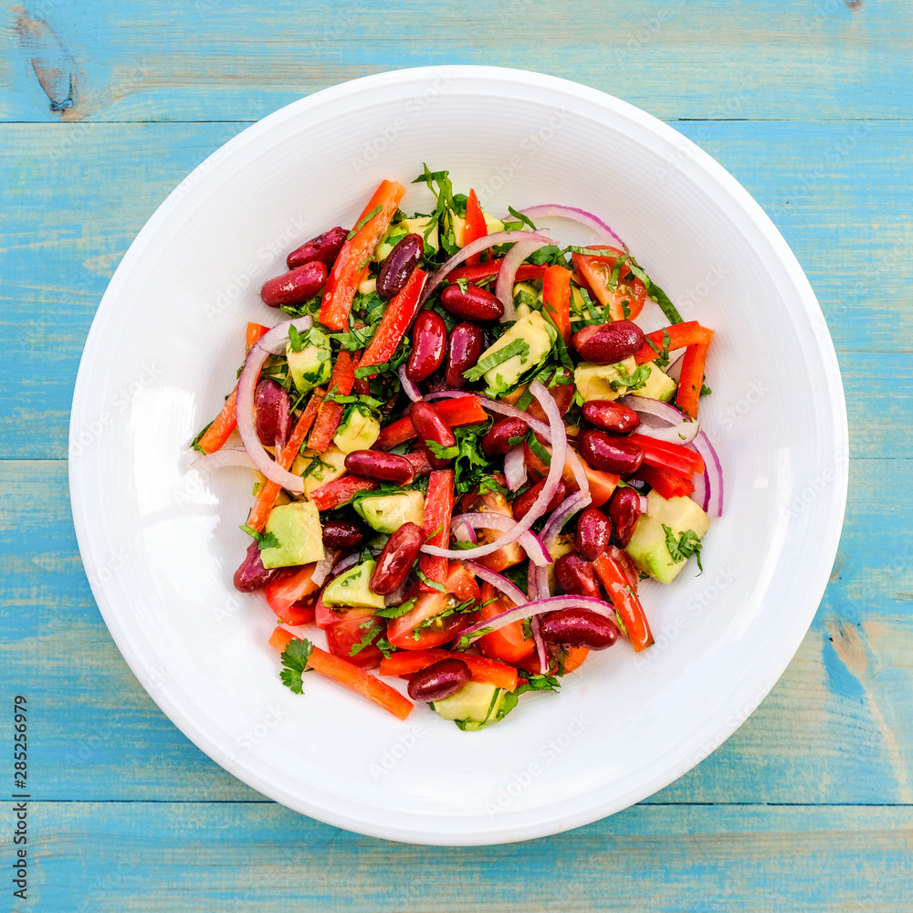 Vegetarian Avocado and Kidney Bean Summer Salad Vegetarian Avocado and Kidney Bean Summer Salad