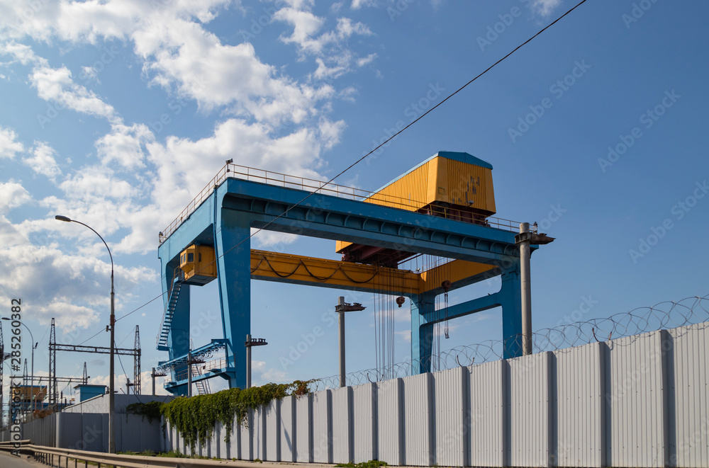 water lock, gateway, crane