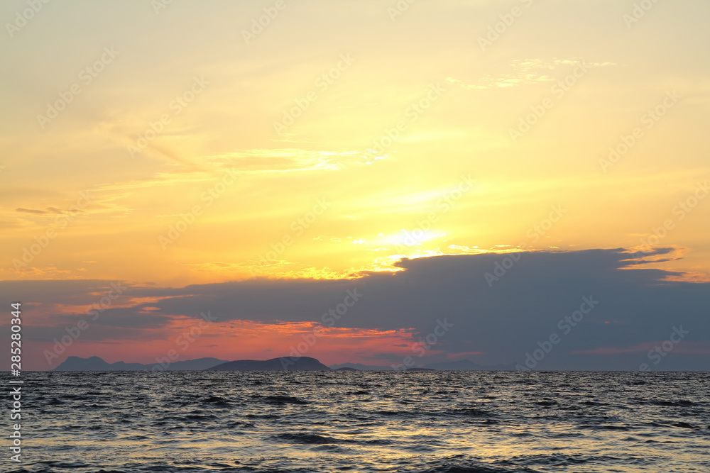 Obraz premium Seaside town of Bodrum and spectacular sunsets. Mugla, Turkey